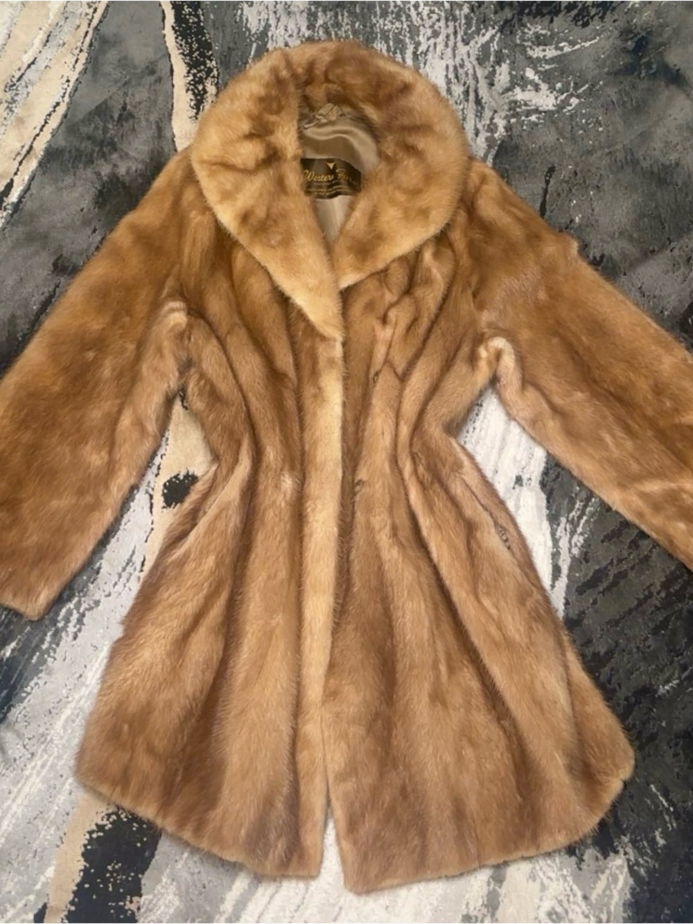 Women's Lustrous Golden-Tan Real Mink Fur Coat